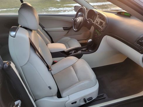 Used 2004 Saab 9-3 Arc image 12