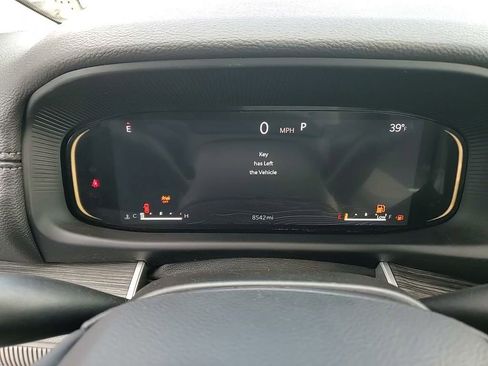 Used 2024 Jeep Wagoneer Series III w/ Premium Group I image 33