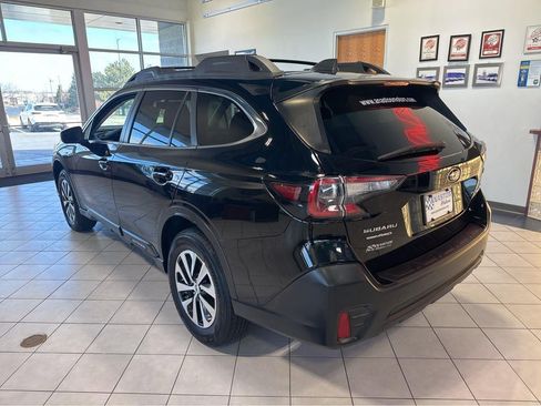 Used 2020 Subaru Outback Premium w/ Popular Package #1 image 9