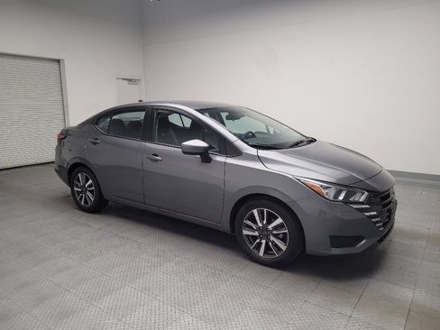 Used 2023 Nissan Versa SV image 11