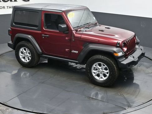 Used 2021 Jeep Wrangler Sport image 32