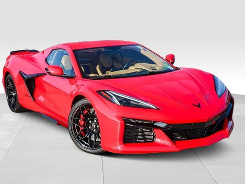 Used 2023 Chevrolet Corvette Z06 w/ Battery Protection Package RWD image 2