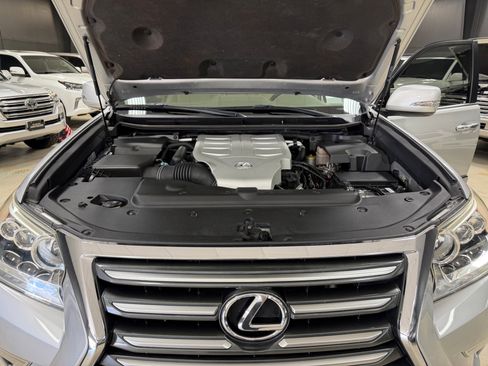 Used 2014 Lexus GX 460 w/ Premium Package image 28