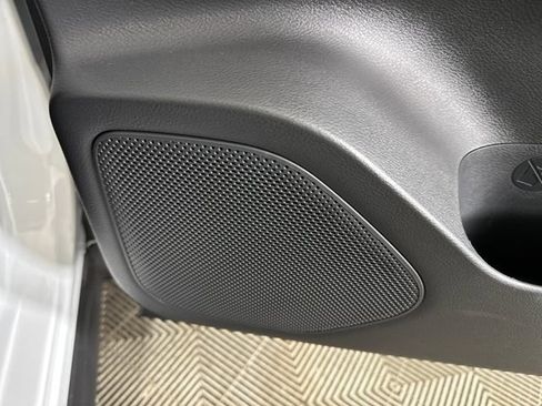 Certified 2025 Nissan Rogue S image 29