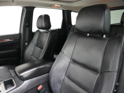 Used 2013 Jeep Grand Cherokee Limited w/ Luxury Group II image 10