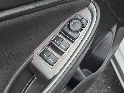 Used 2021 Chevrolet Malibu LS image 16