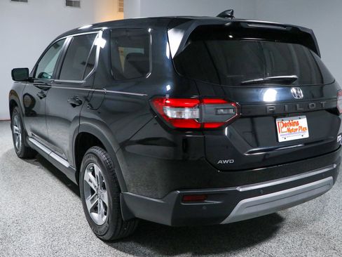 Used 2024 Honda Pilot EX-L image 9