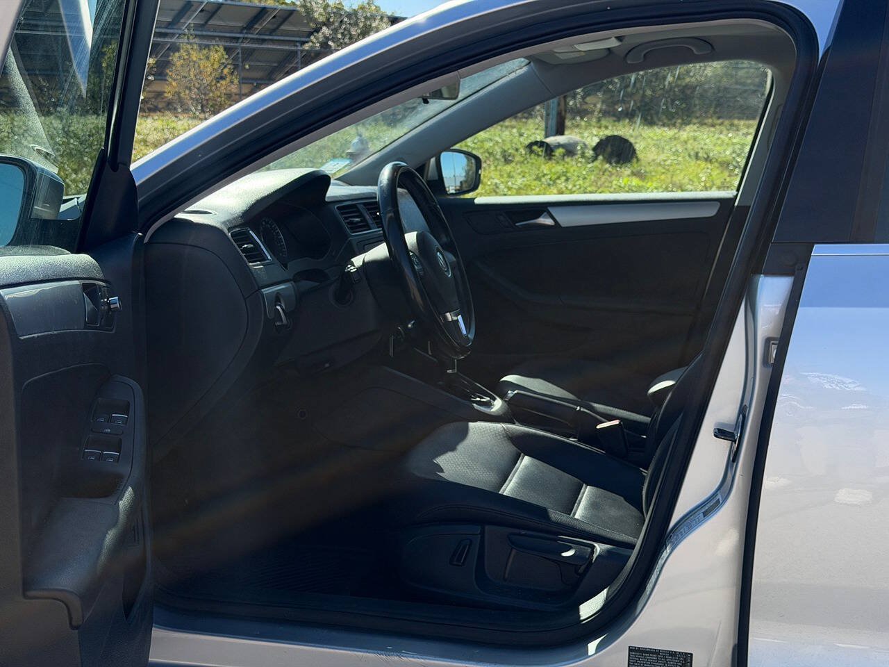 Used 2013 Volkswagen Jetta SE FWD image 10