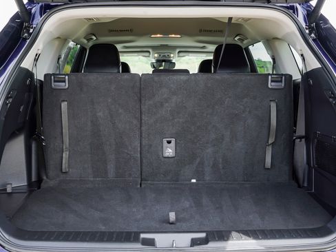 Certified 2025 Toyota Highlander XLE AWD/4WD image 14