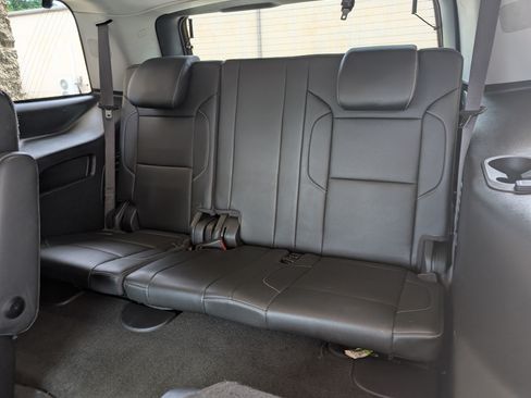 Used 2018 GMC Yukon SLT w/ Open Road Package RWD image 19