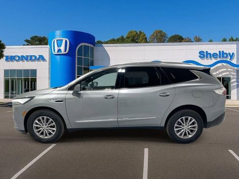 Used 2024 Buick Enclave Premium AWD/4WD image 5