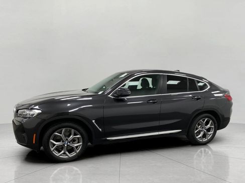 Certified 2025 BMW X4 xDrive30i image 8