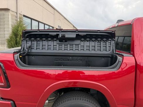 New 2026 RAM 1500 Big Horn AWD/4WD image 9