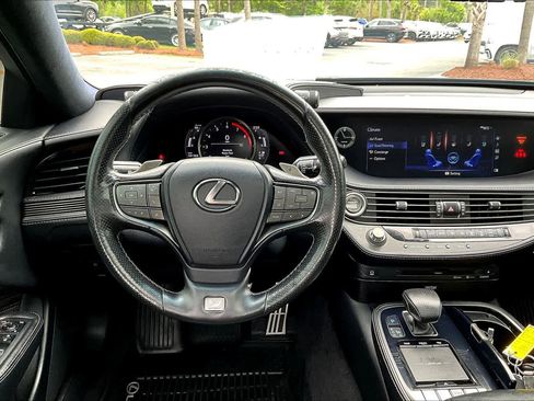 Used 2018 Lexus LS 500 F Sport w/ Accessory Package (Z2) RWD image 6