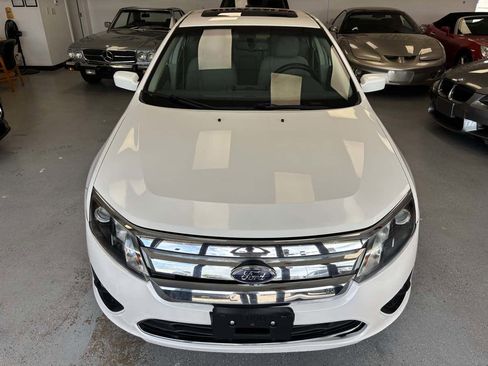 Used 2010 Ford Fusion SE FWD image 2