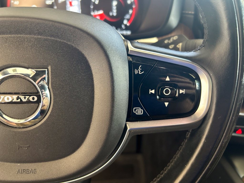 Used 2021 Volvo XC60 T5 Inscription w/ Protection Package Premier AWD/4WD image 45