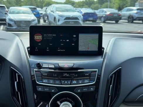 Certified 2025 Acura RDX SH-AWD w/ Advance Package image 16