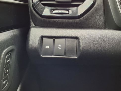 Used 2023 Honda Pilot Touring image 9