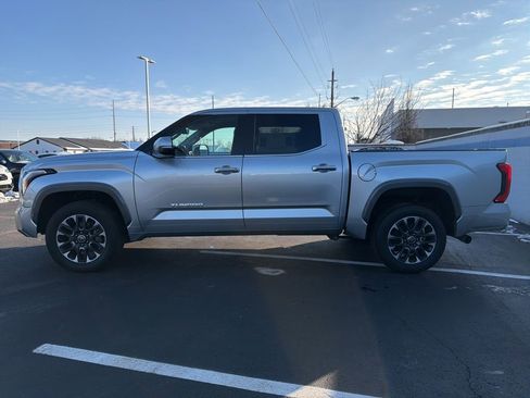 Used 2022 Toyota Tundra Limited image 2