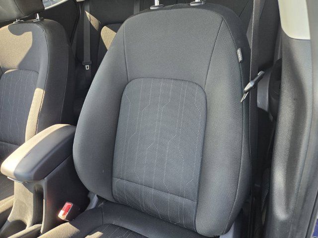 Used 2023 Hyundai Venue SE FWD image 14