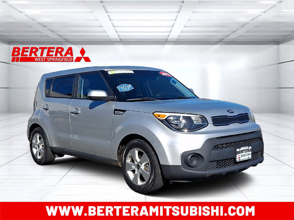 Used 2017 Kia Soul w/ Convenience Package FWD image 1