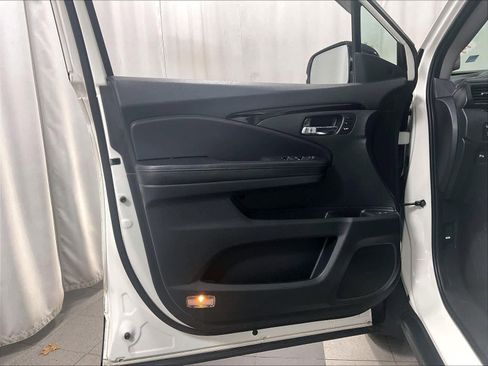 Used 2019 Honda Pilot Elite image 9