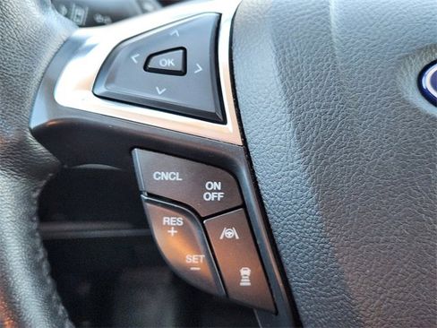 Used 2021 Ford Edge SEL w/ Convenience Package image 28