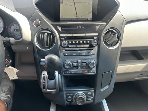 Used 2015 Honda Pilot Touring image 13