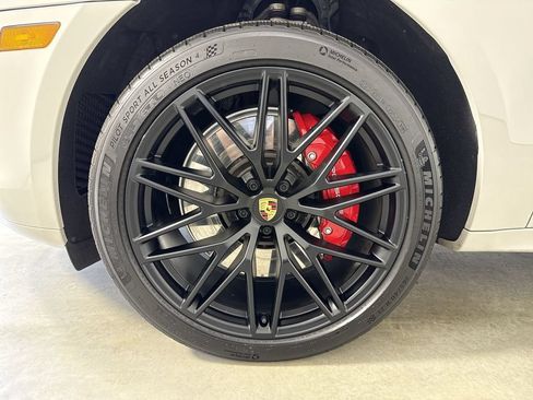 Certified 2023 Porsche Macan GTS AWD/4WD image 13