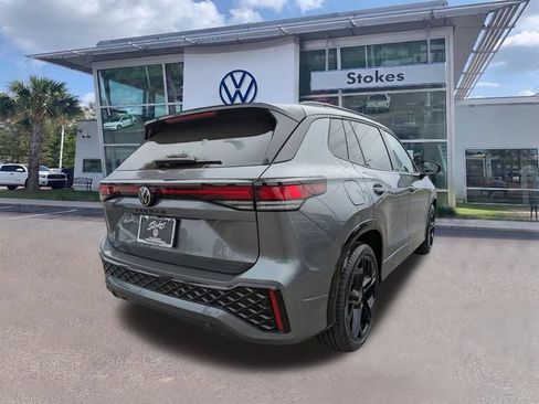 New 2026 Volkswagen Tiguan SE R-Line FWD image 4