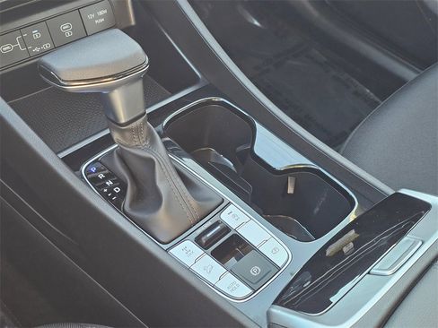 Certified 2025 Hyundai Tucson SE image 33