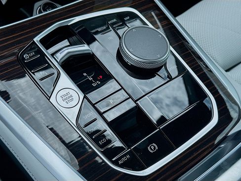 New 2026 BMW X5 sDrive40i image 14