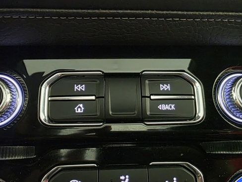 Used 2021 GMC Yukon Denali w/ Denali Ultimate Package image 26