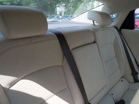 Used 2022 Chevrolet Malibu Premier FWD image 31