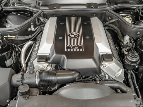 Used 2003 BMW Z8 image 11