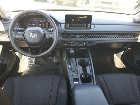 Used 2025 Honda Accord SE image 15