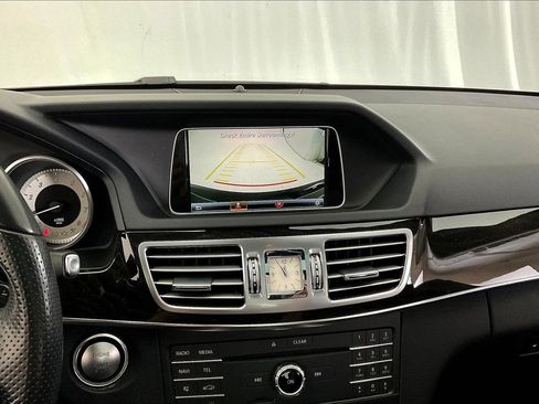 Used 2016 Mercedes-Benz E 350 4MATIC Sedan image 14