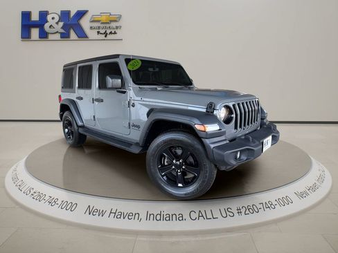 Used 2023 Jeep Wrangler Unlimited Sport AWD/4WD image 1