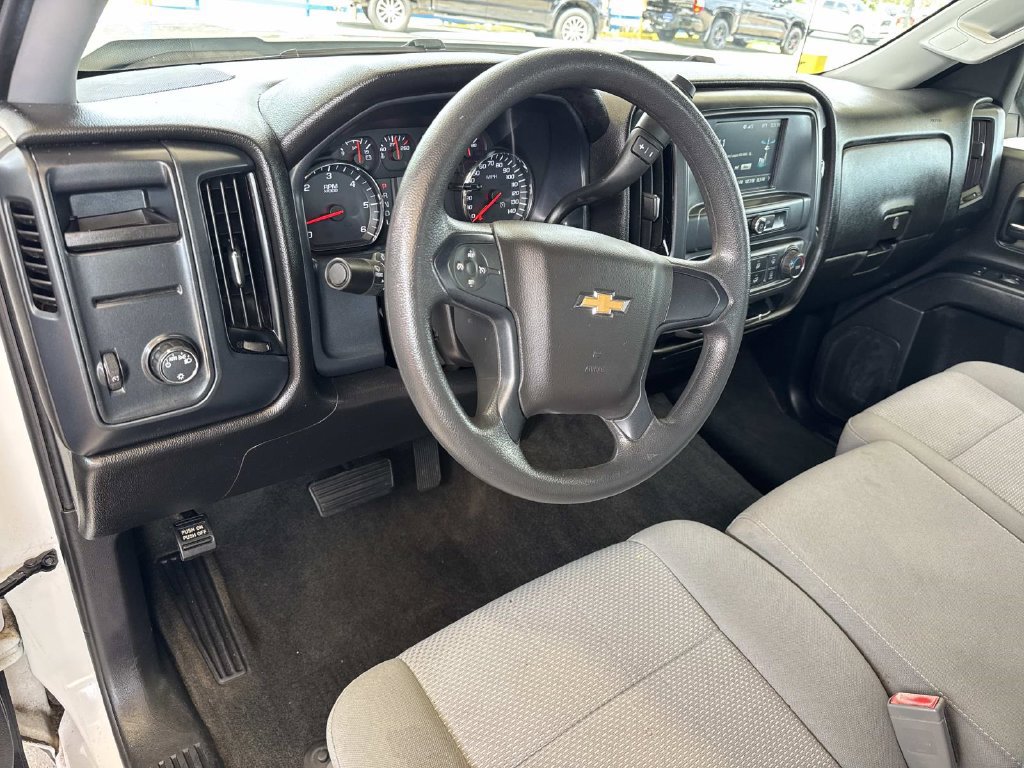 Used 2018 Chevrolet Silverado 1500 Custom w/ Custom Value Package RWD image 19