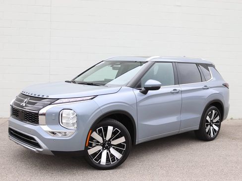 Used 2025 Mitsubishi Outlander SEL AWD/4WD image 33