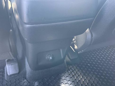 Used 2022 Kia Telluride LX AWD/4WD image 14