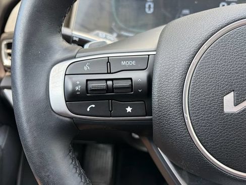 Used 2023 Kia Sportage EX AWD/4WD image 13