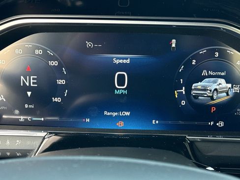 New 2026 Chevrolet Silverado 1500 LT w/ Z71 Off-Road Package image 25