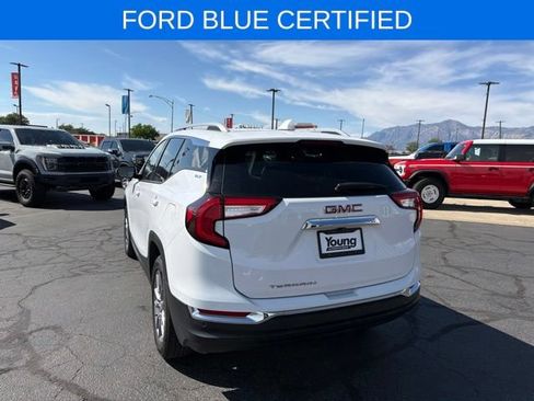 Used 2023 GMC Terrain SLT FWD image 9
