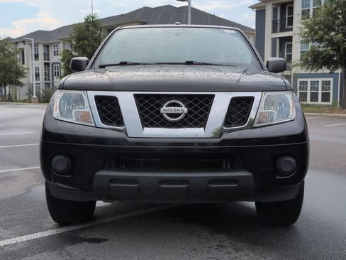 Used 2015 Nissan Frontier SV AWD/4WD image 9
