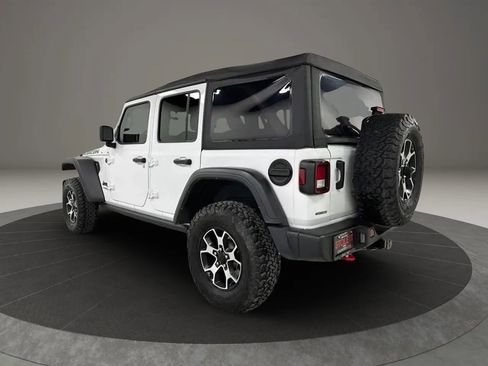 Used 2022 Jeep Wrangler Unlimited Rubicon w/ Cold Weather Group AWD/4WD image 3