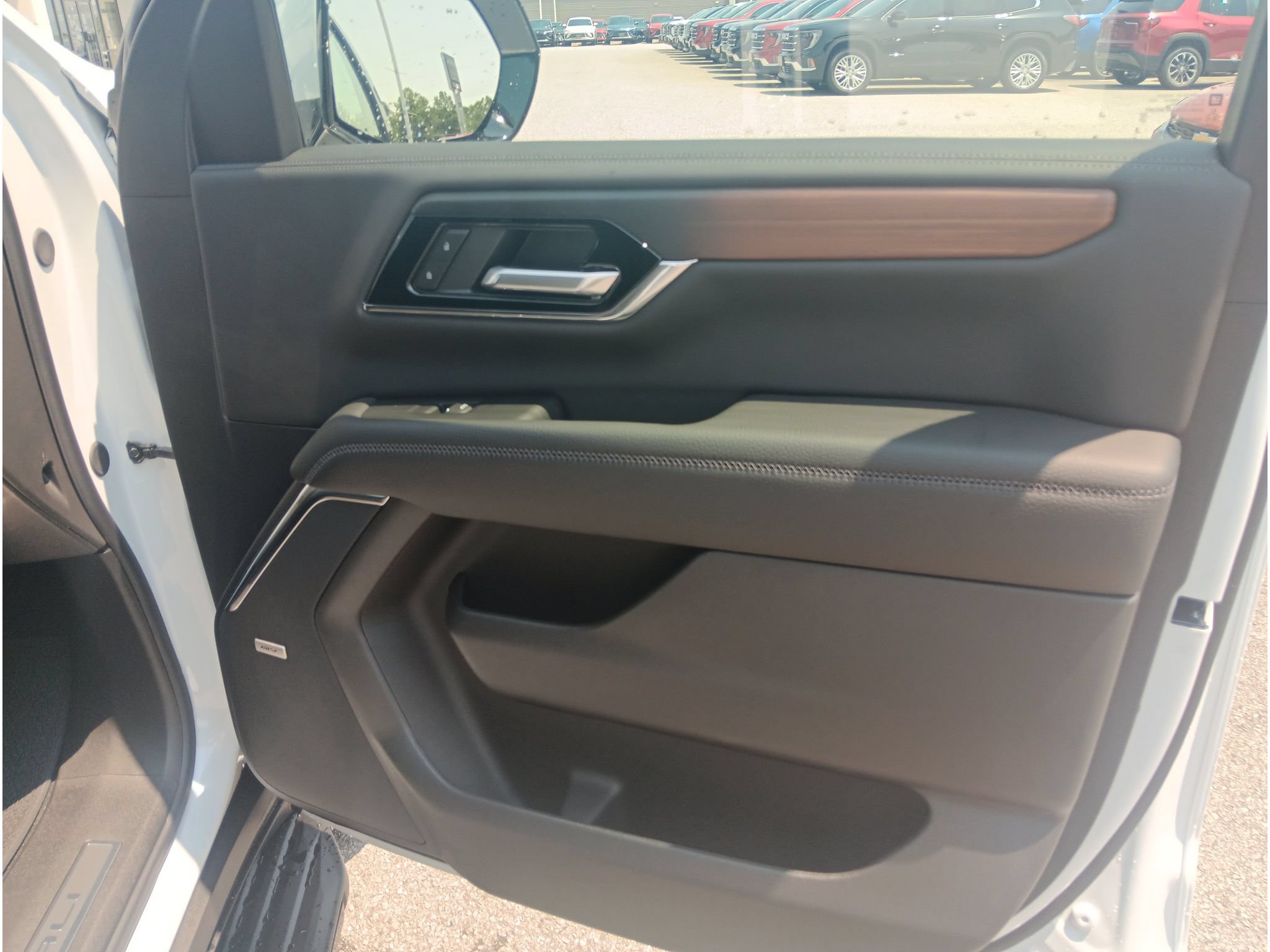 New 2026 GMC Yukon Denali w/ Advanced Technology Package AWD/4WD image 19