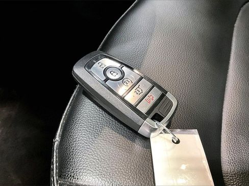 Certified 2022 Ford Edge SEL w/ Convenience Package image 12