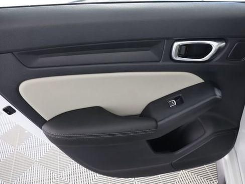 Used 2024 Honda Civic EX-L image 27