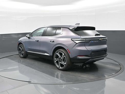 New 2026 Chevrolet Equinox EV LT image 6